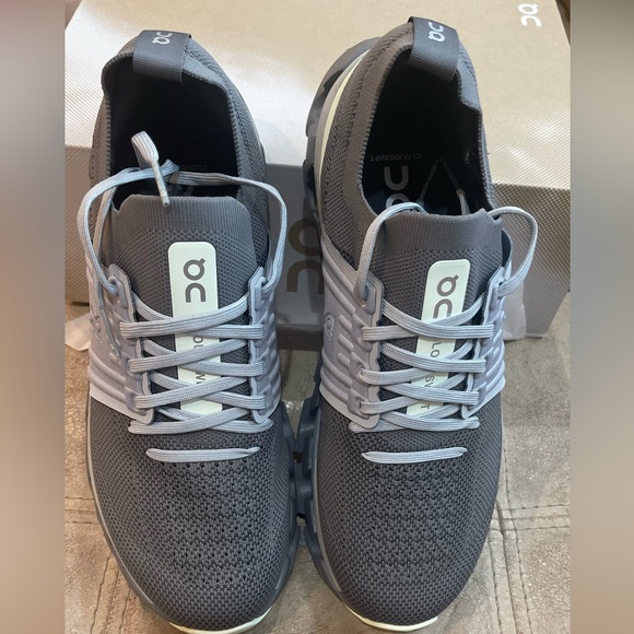 Brand New On Cloud Running womens cloudswift 3 Shoes in rock color size 9 - Picture 3 of 11